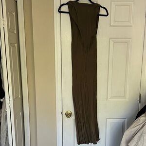 Elegant Olive Green maxi dress
